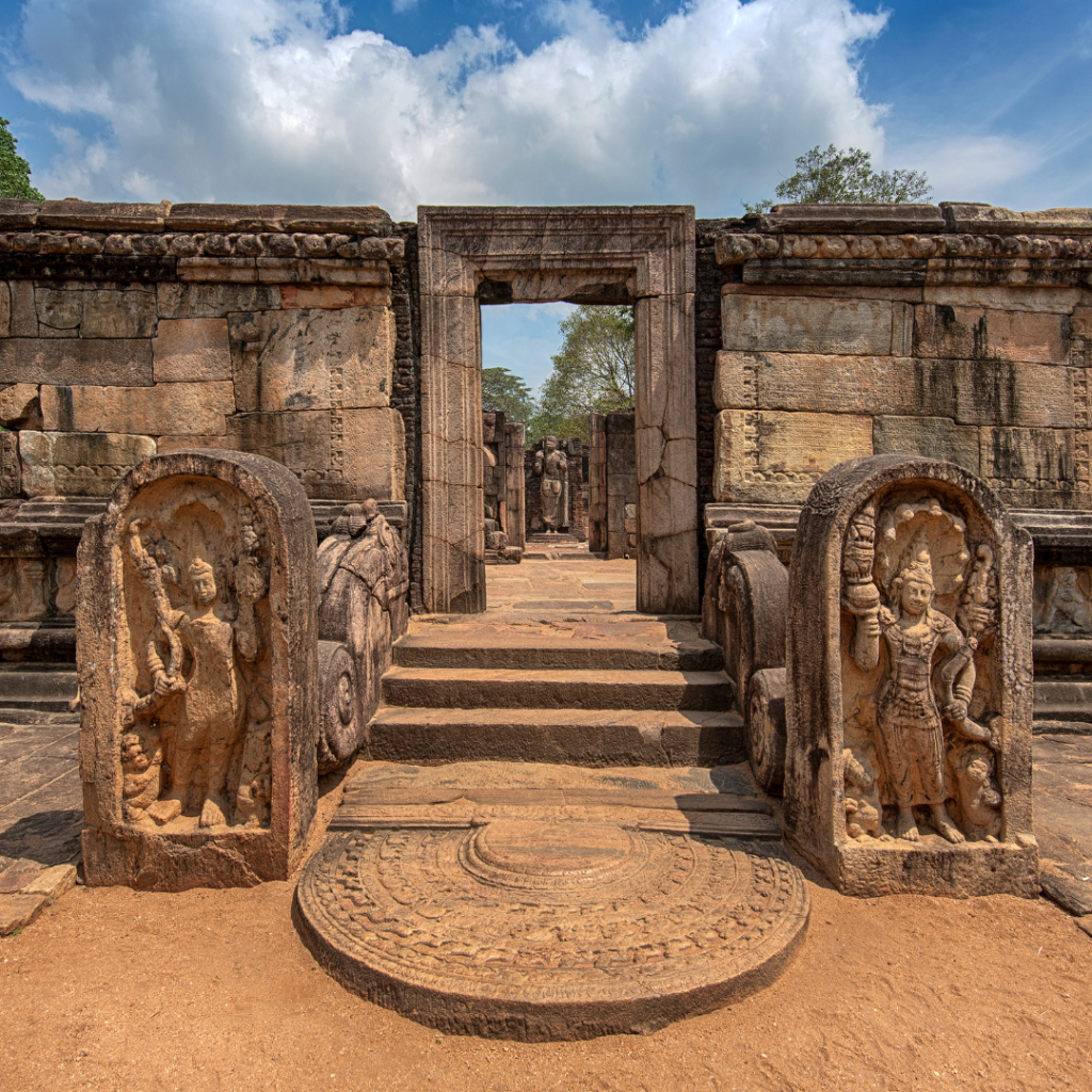 Polonnaruwa Hatadage