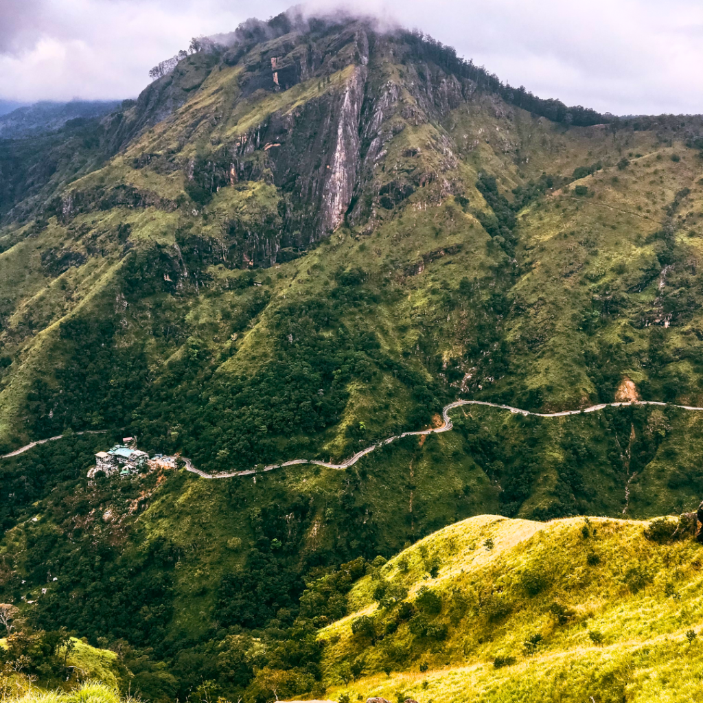 Windy roads near Nuwara Eliya