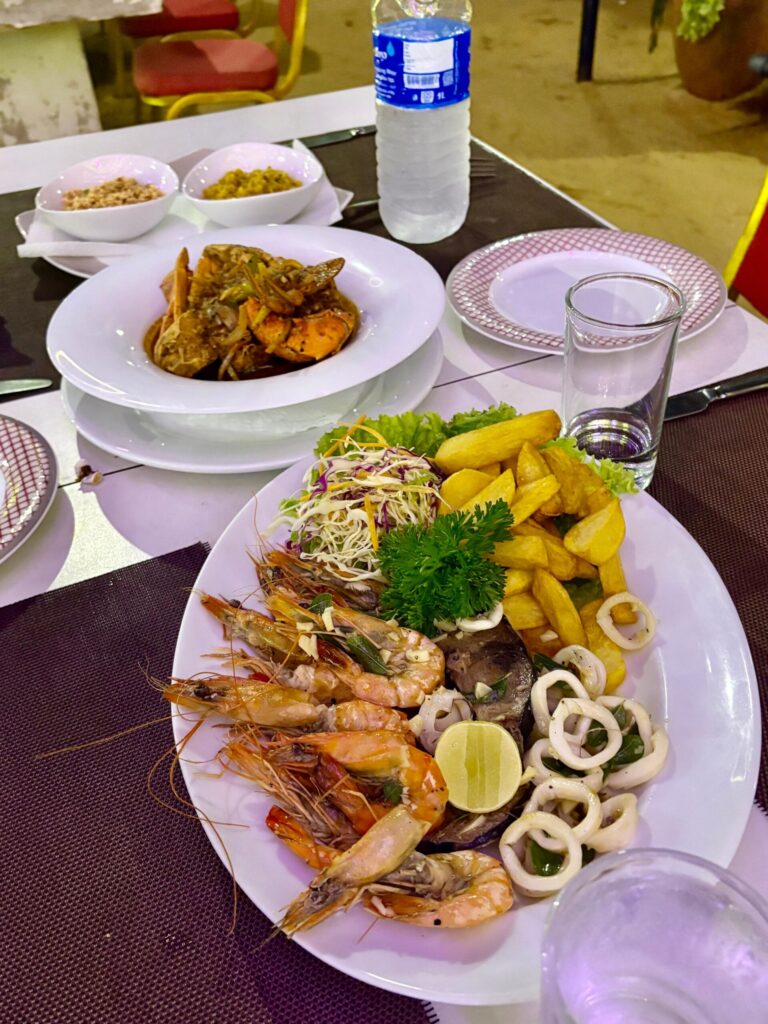 Mixed seafood and Crab curry